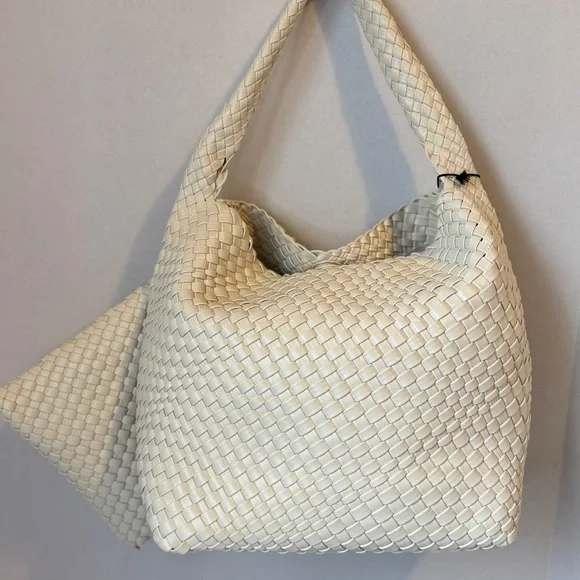 Rachel Zoe Cream Woven Women's Bag with Matching Wristlet - Picture 2 of 9